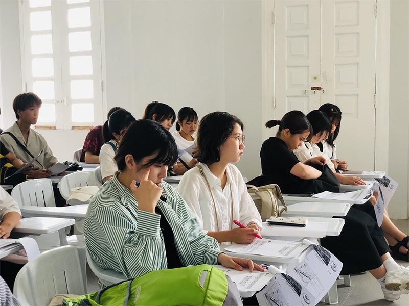 Lớp học IELTS tại Vera Academy